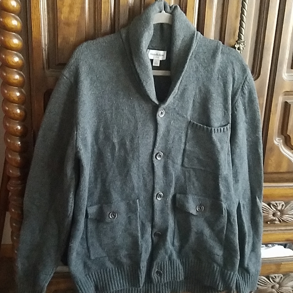 Nwot gray cardigan
